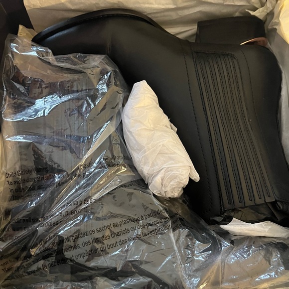 Alexander Wang Anouck Chelsea leather boots - Picture 2 of 5